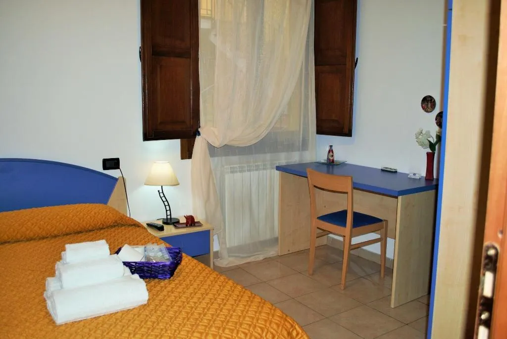 Room, Residence Panarea, Palermo