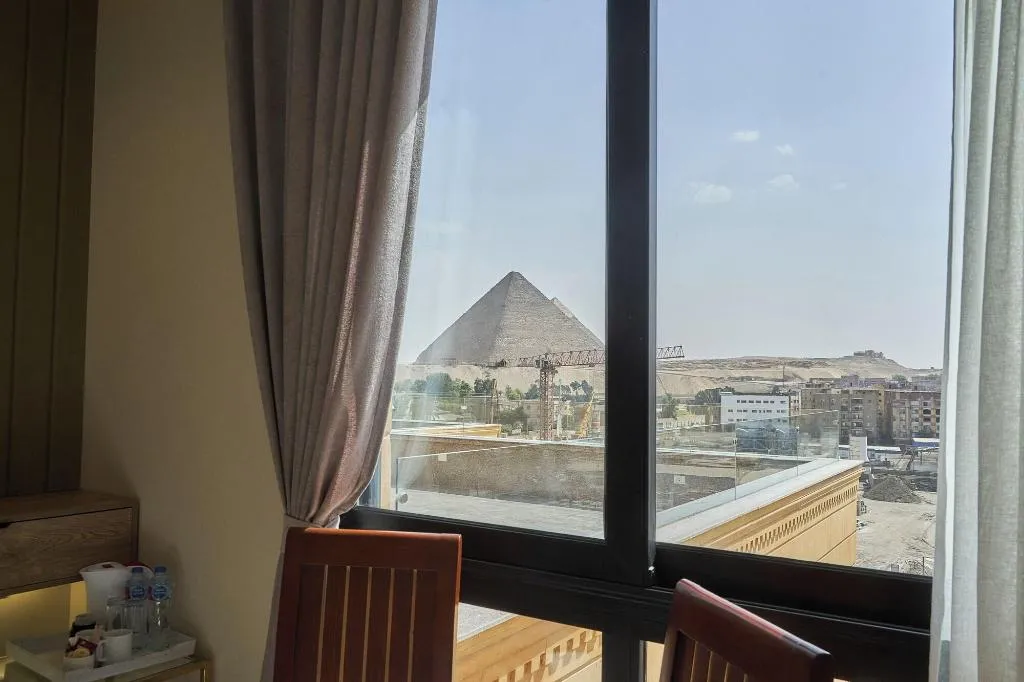 Room, Pyramids Secret Hotel, Cairo