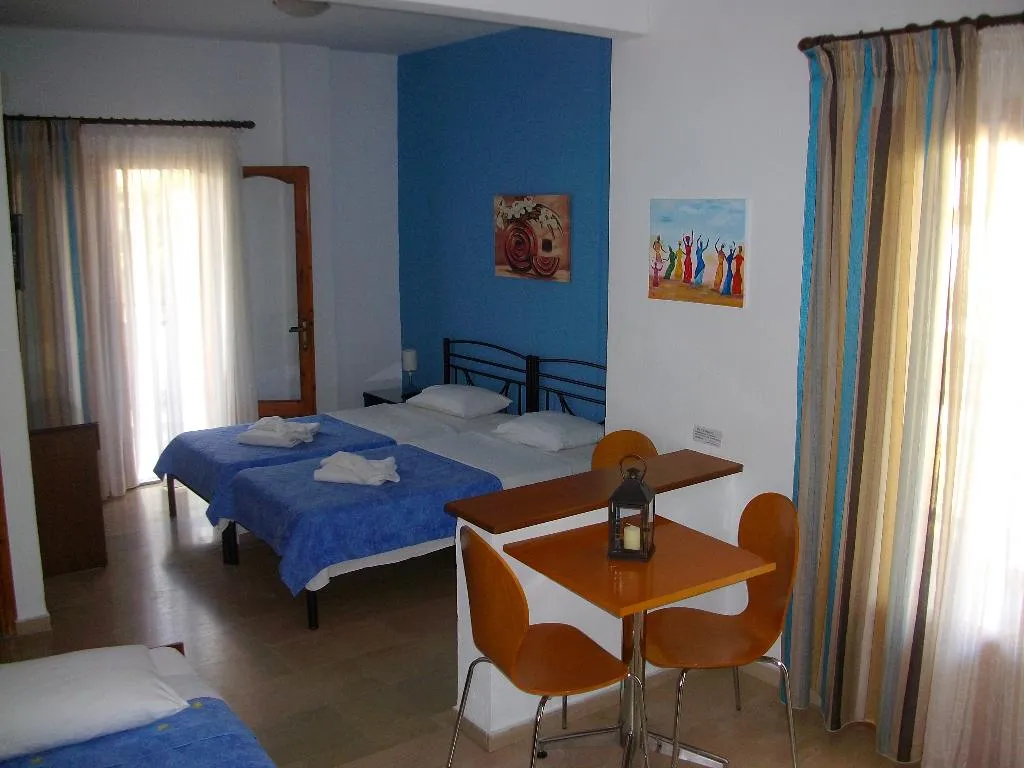 STUDIO CAPACITY 3 Room, Pella House Studios & Apartments, Halkidiki