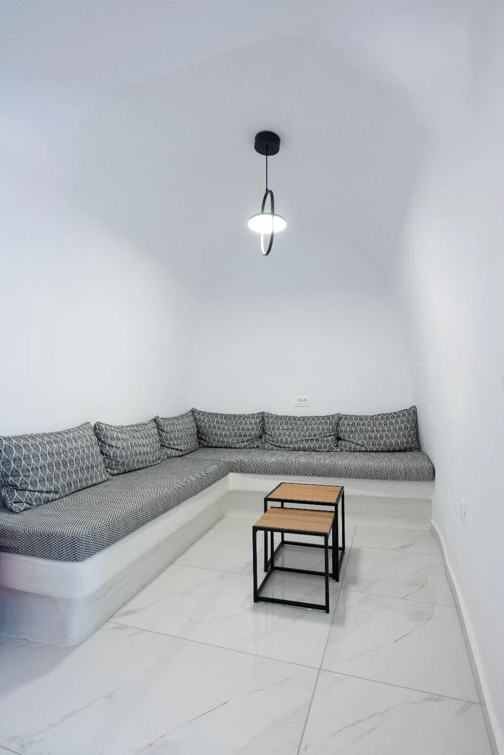 Lobby, Caldera Cliff Illusion Suites, Santorini