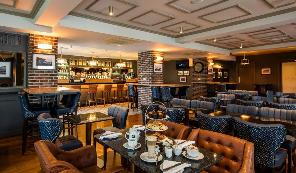 Bar, Sandymount Hotel, Dublin