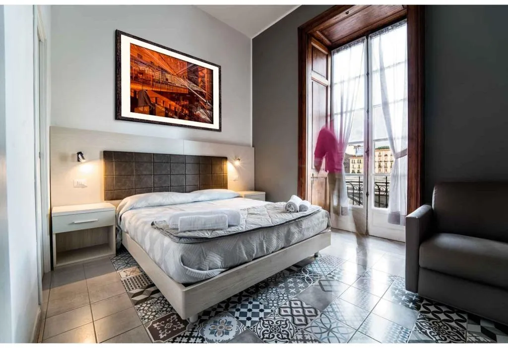 Room, New Gallery, Naples