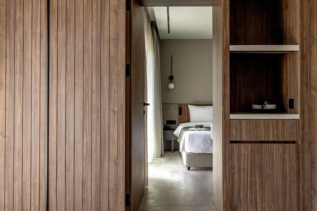 Room, Elios Hill - Sun Kissed Happiness, Crete
