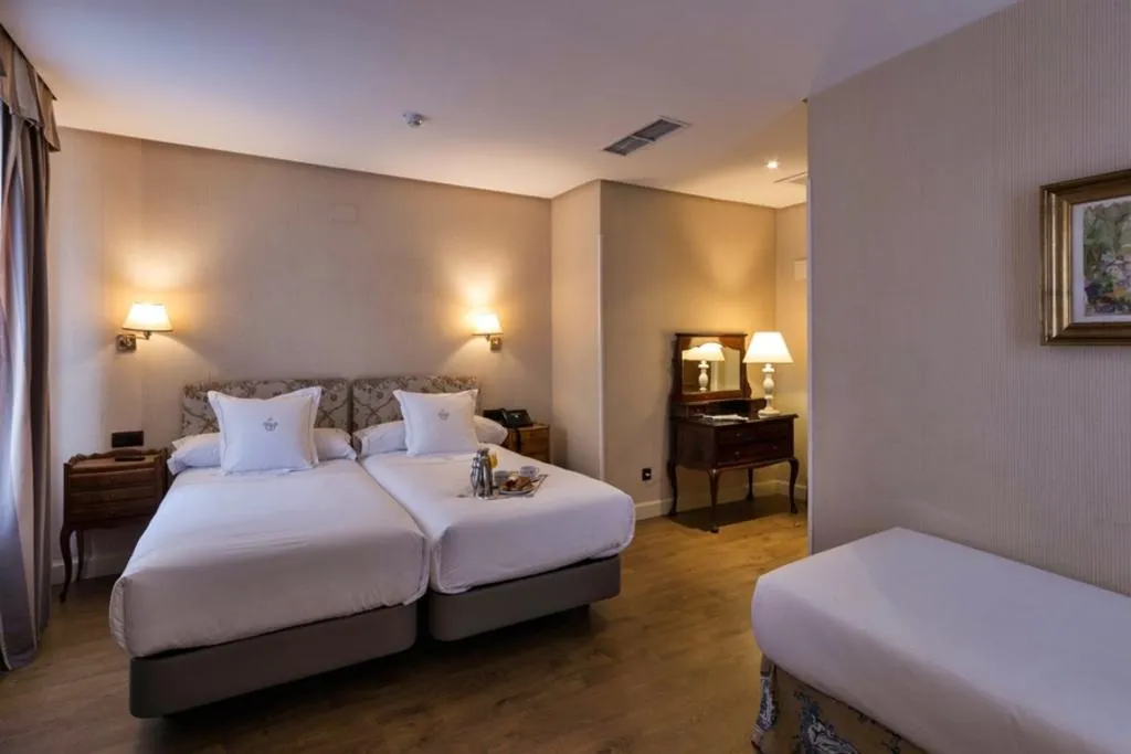 Room, Principe Pio, Madrid