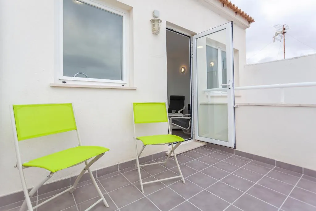 APARTMENT SEA VIEW TWO BEDROOMS Room, Yourhouse Monges, Majorca