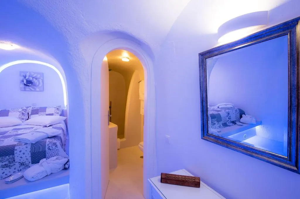 Room, Abyssanto Suites & Spa, Santorini