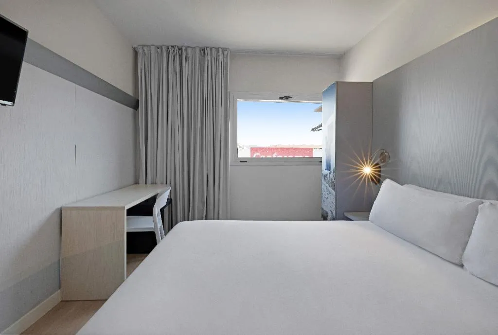 DOUBLE SINGLE USE STANDARD Room, B&B HOTEL Girona 2, Costa Brava