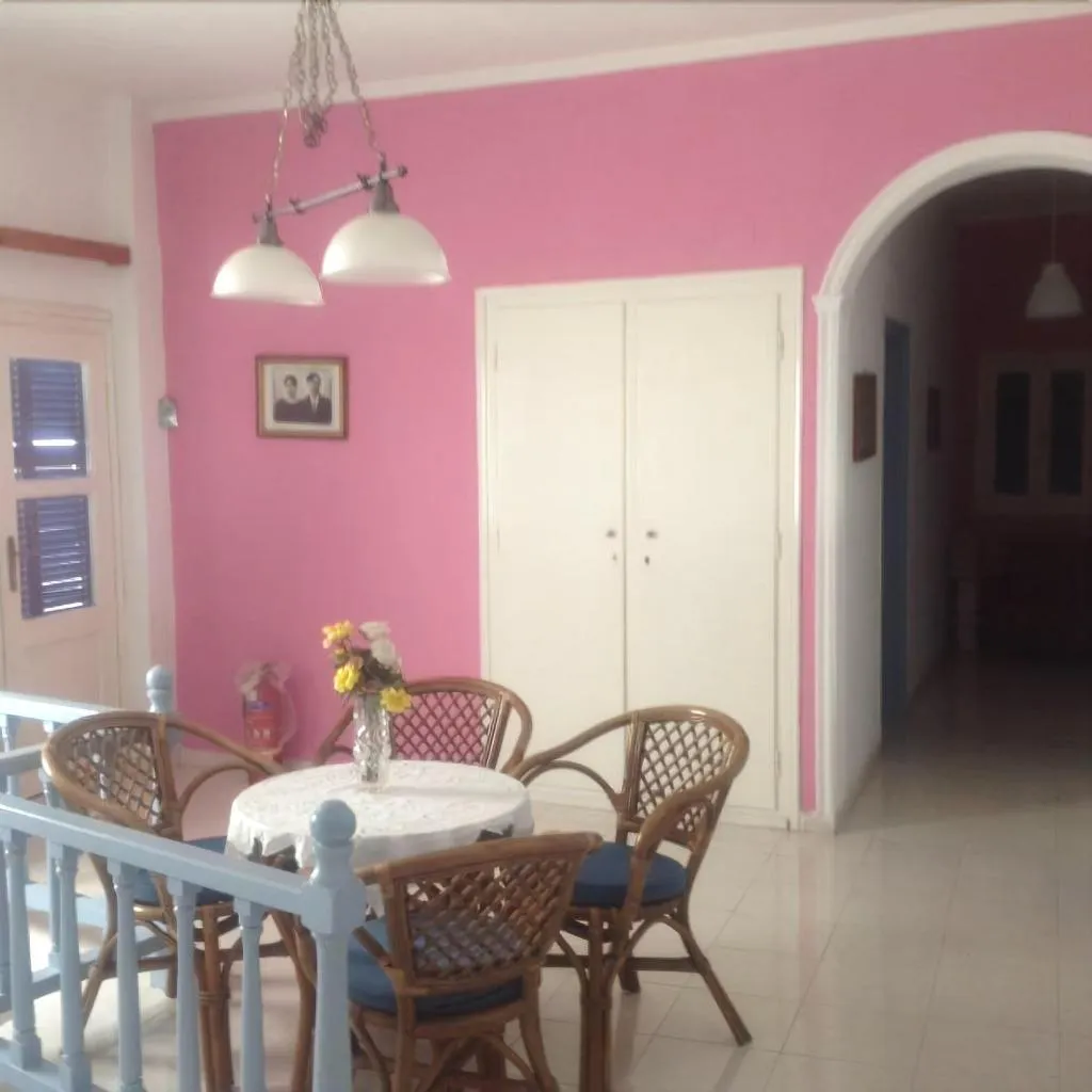 Lobby, Thirasia, Santorini