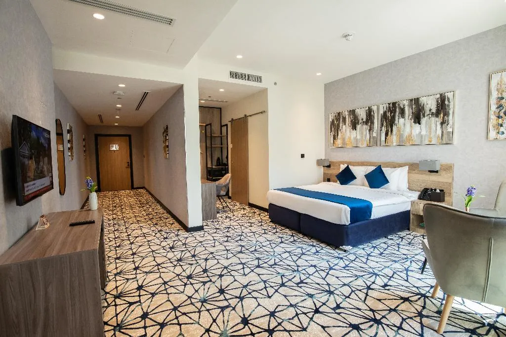 SUITE EXECUTIVE Room, Grand Kingsgate Waterfront Hotel, Dubai