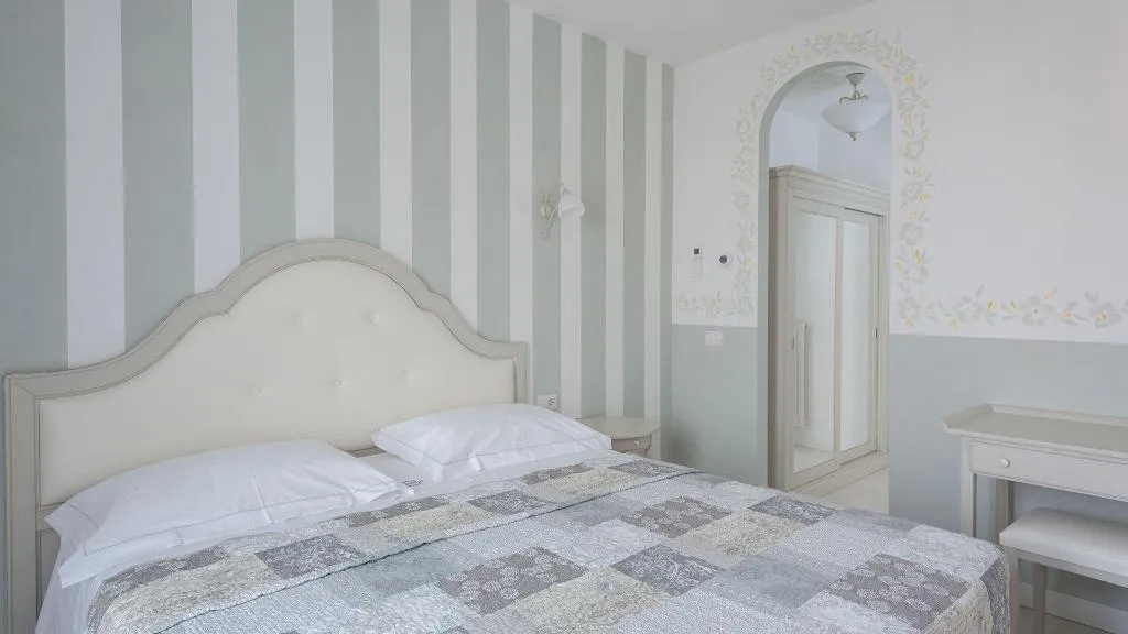 Room, Maison 39, Milan