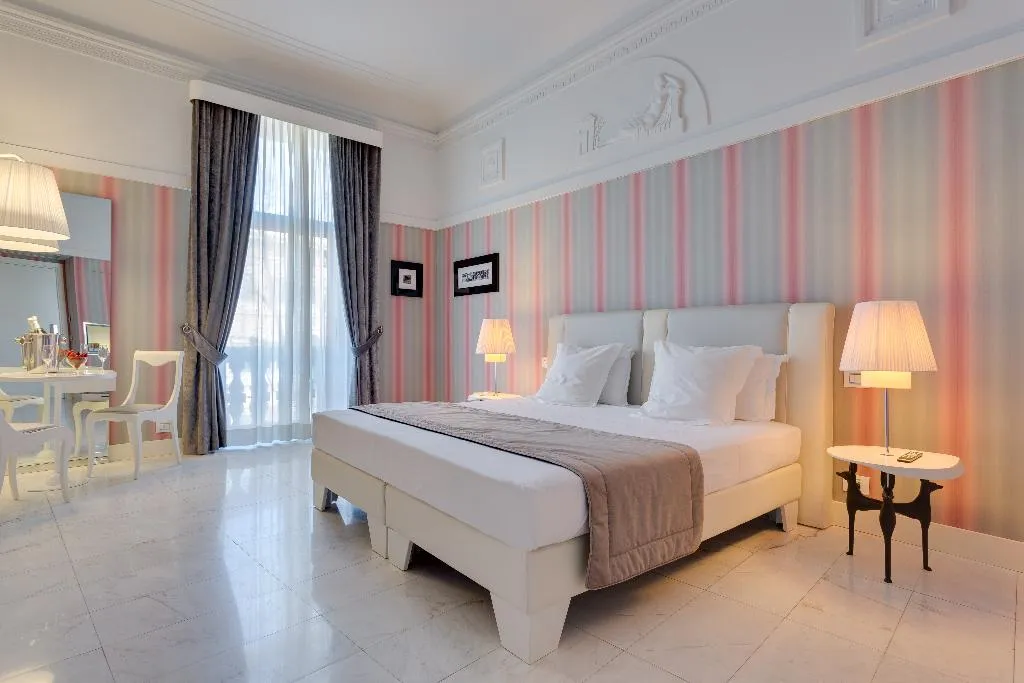 DOUBLE DELUXE Room, Grand Hotel Palace Rome, Rome