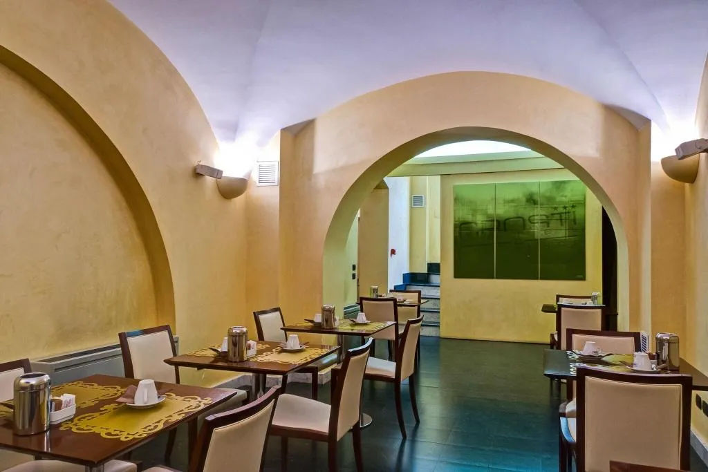 Lobby, Crosti, Rome