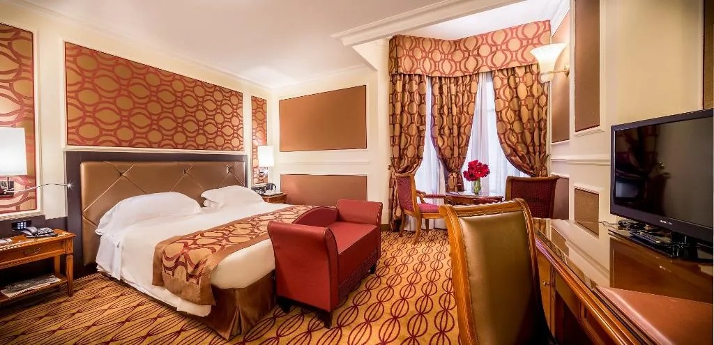 JUNIOR SUITE STANDARD Room, Grand Visconti Palace, Milan