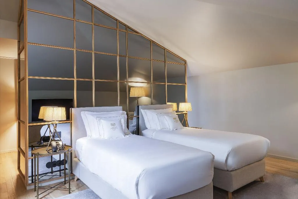 SUITE TWO BEDS Room, Vignette Collection  Casa da Companhia, Porto