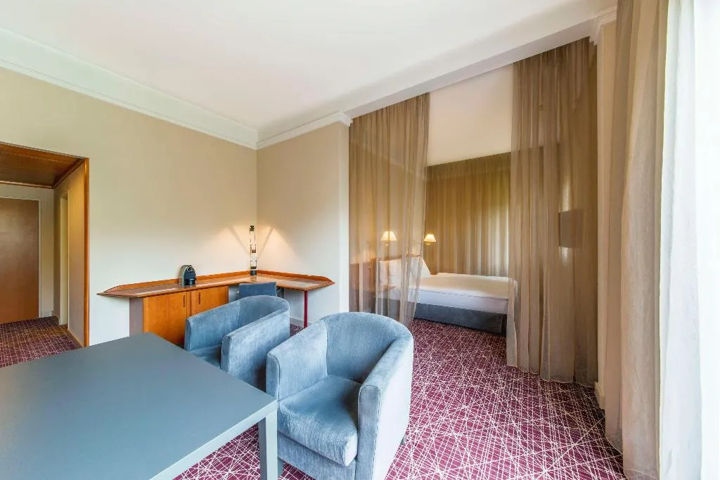 JUNIOR SUITE STANDARD Room, NH Collection Prague, Prague