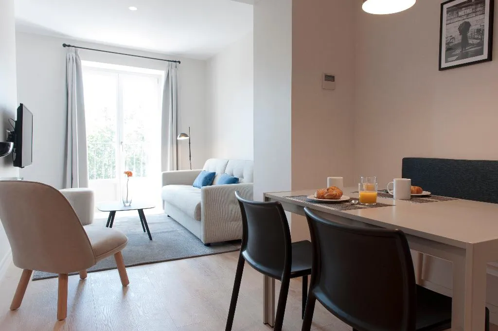 STUDIO DELUXE Room, MH Apartments Central Madrid, Madrid
