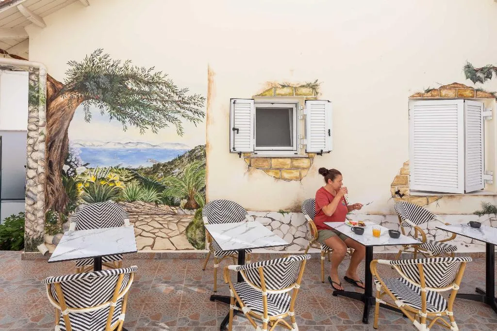 Bar, Bella Vista Beach Hotel & Studios, Corfu