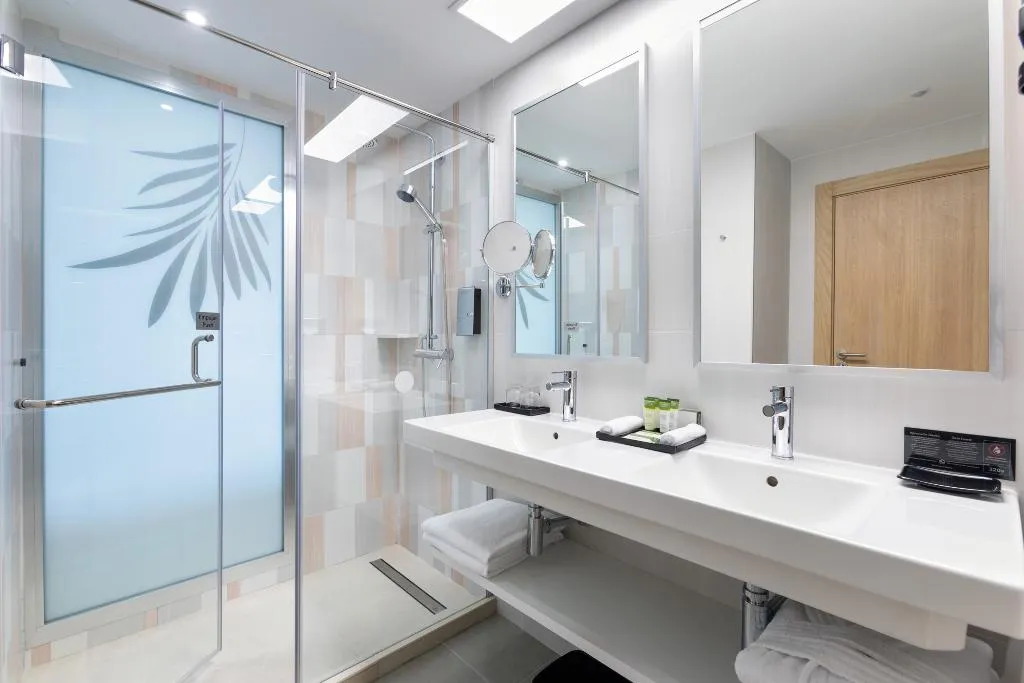 Double or Twin WITH BALCONY Room, Hotel Riu Palace Palmeras - All Inclusive, Gran Canaria