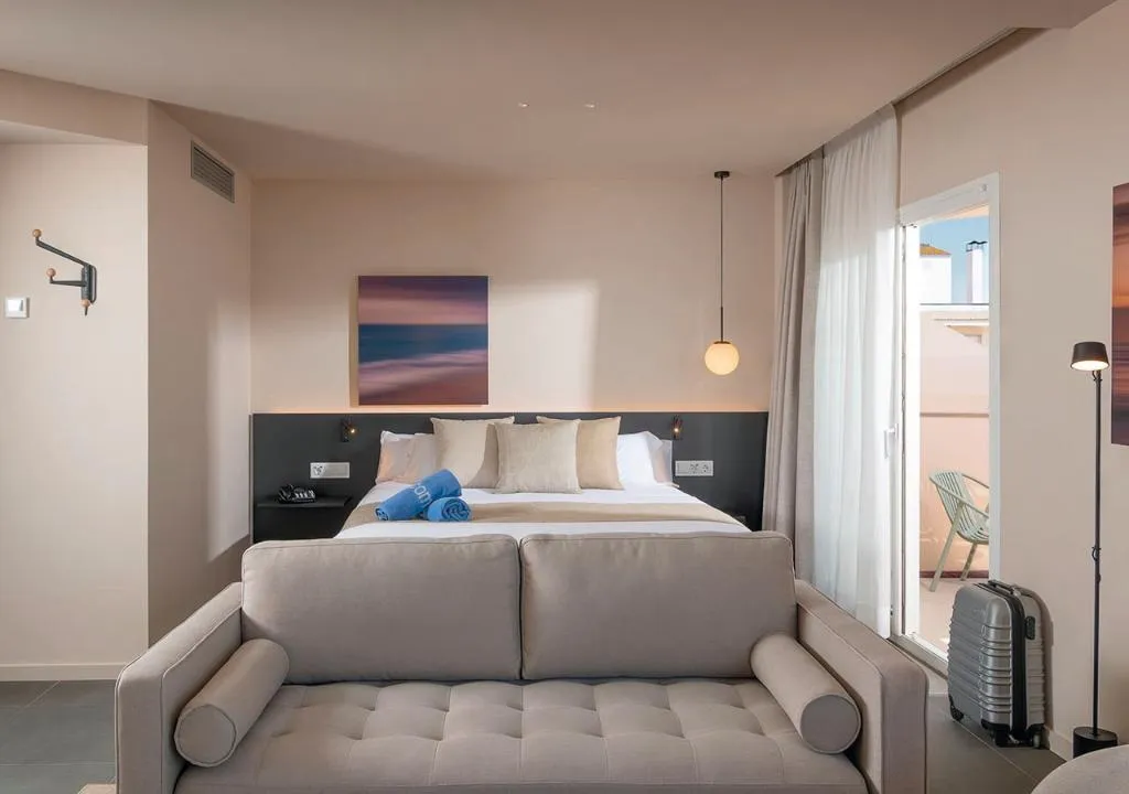 JUNIOR SUITE PREMIUM Room, Aqua Hotel Promenade & Spa****S, Costa Brava