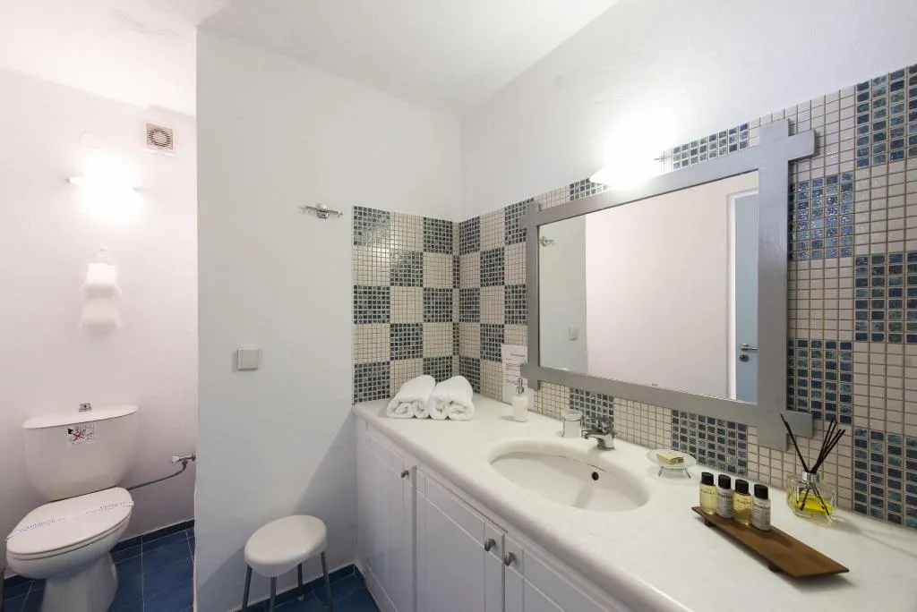 Room, Kastro Suites, Santorini