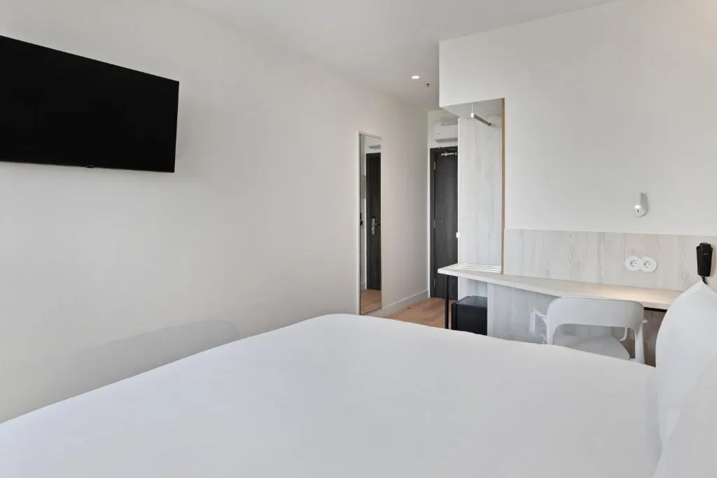 DOUBLE STANDARD Room, B&B Hotel Porto Centro Massarelos, Porto