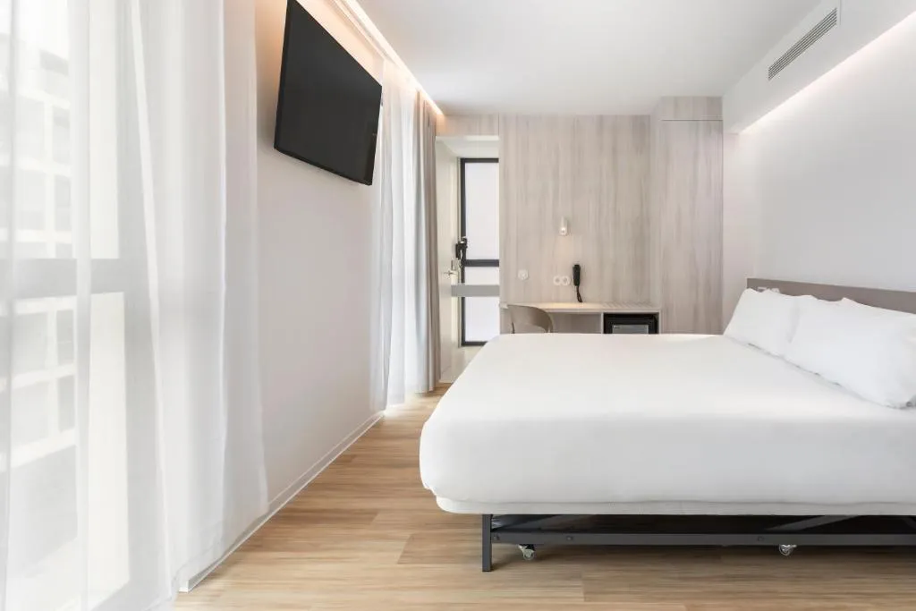 Room, B&B Hotel Santo Tirso, Porto
