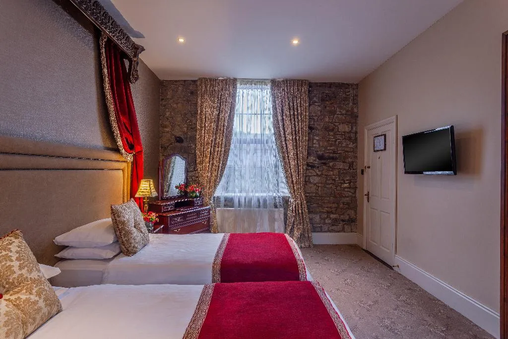 TWIN STANDARD Room, Cabra Castle Hotel, Dublin