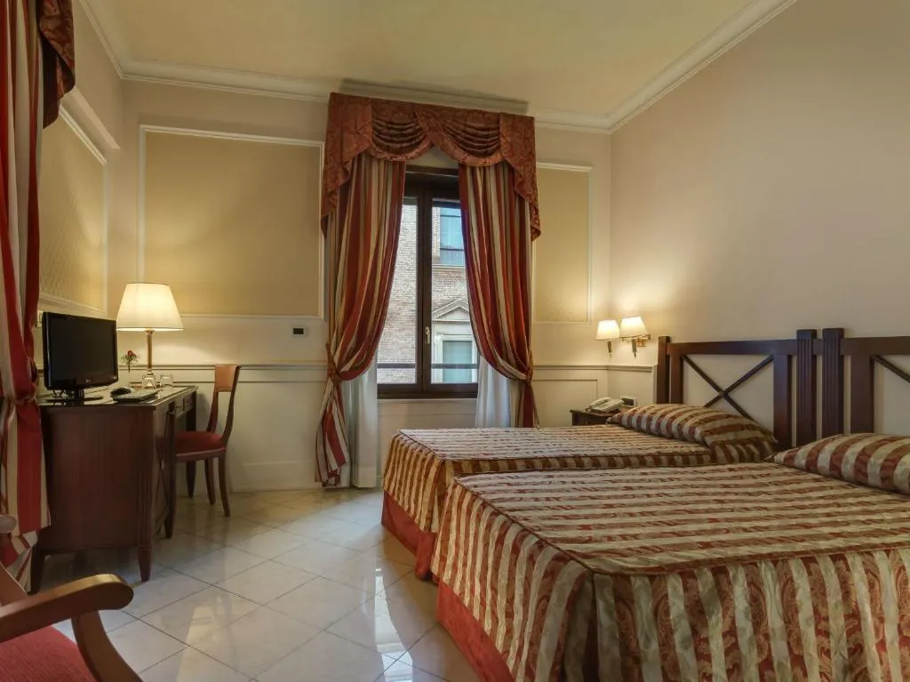 DOUBLE SINGLE USE DELUXE Room, Palazzo Cardinal Cesi, Rome