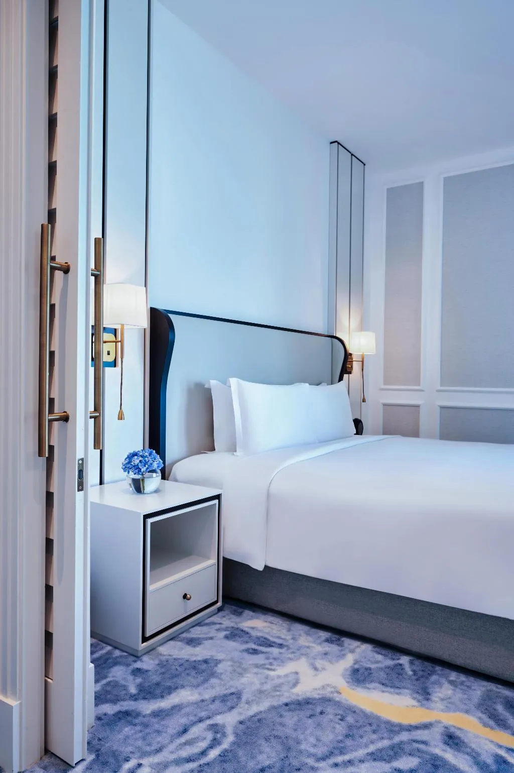 JUNIOR SUITE SIDE SEA VIEW WITH BALCONY Room, Sofitel Dubai Jumeirah Beach, Dubai