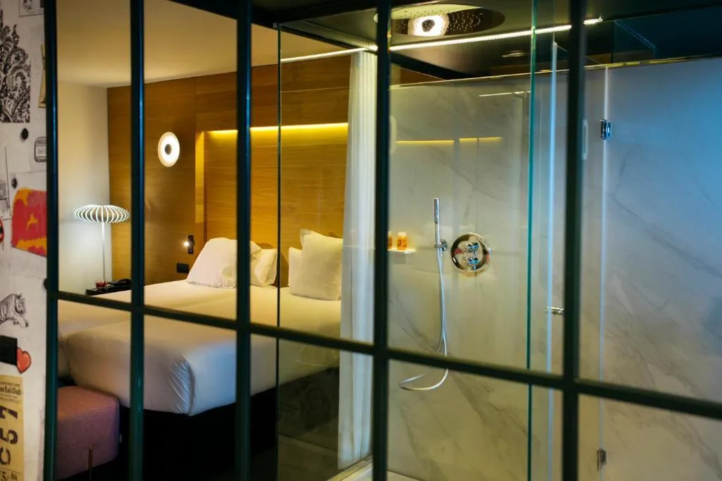 DOUBLE DELUXE SUPERIOR Room, Mirador de Chamartin, Madrid