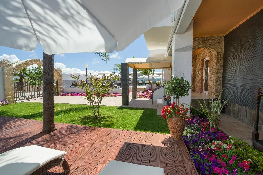 Terrace, Paradice Hotel Luxury Suites, Crete