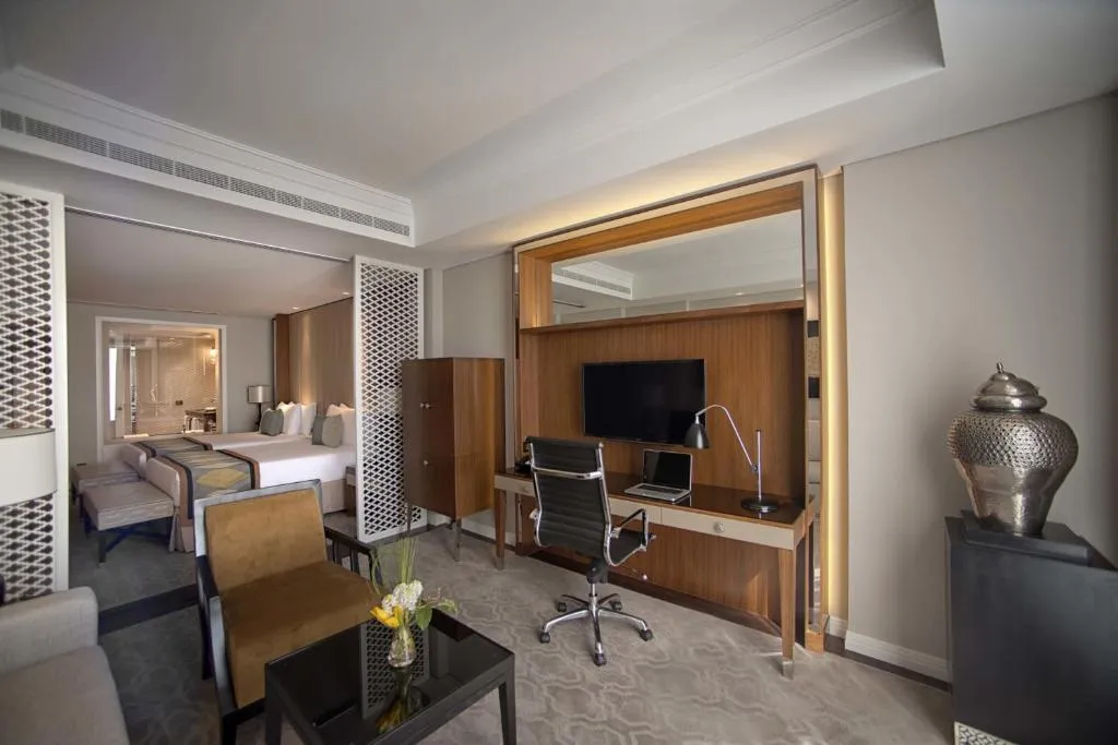 TWIN STANDARD Room, Taj Dubai, Dubai