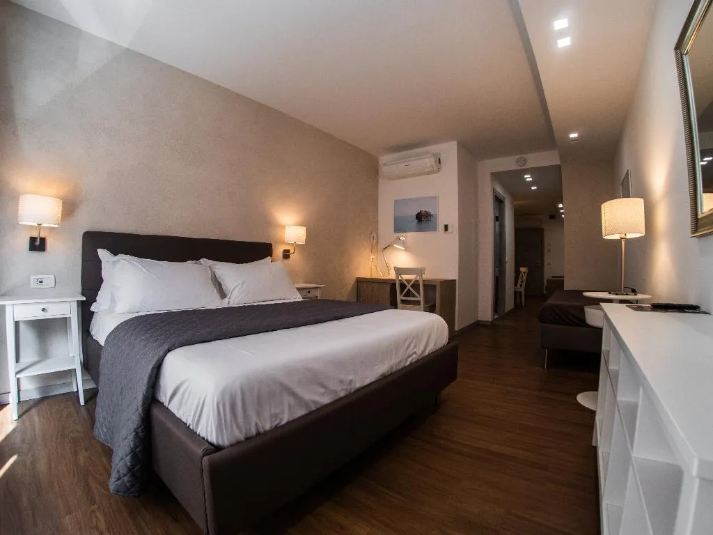 SUITE STANDARD Room, Prestige Rooms Chiaia, Naples