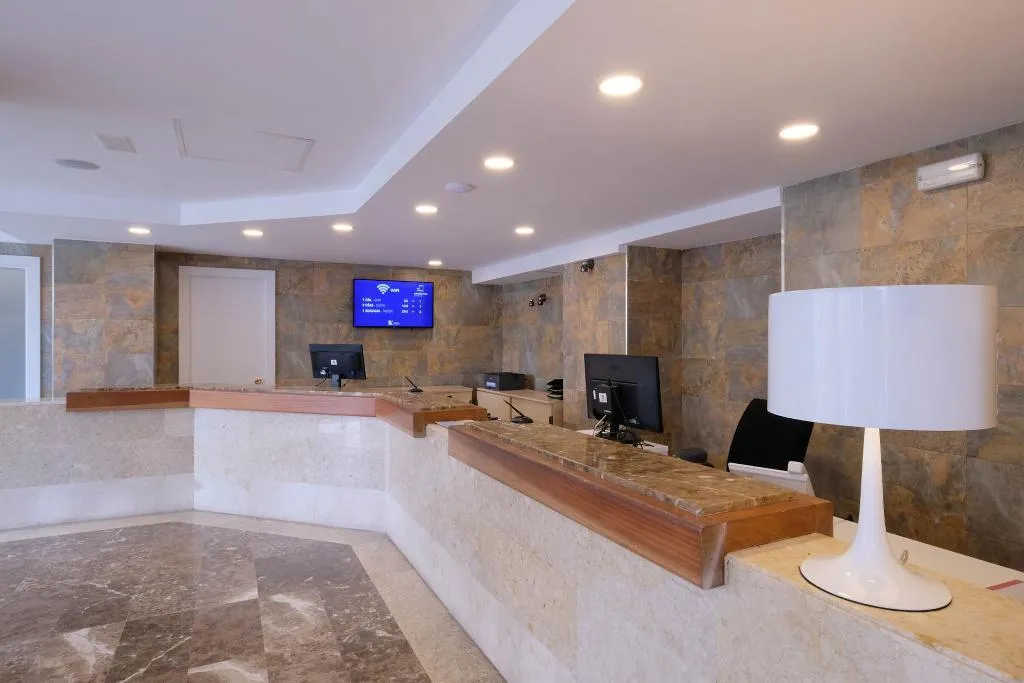 Lobby, Azuline Palmanova Gardens, Majorca