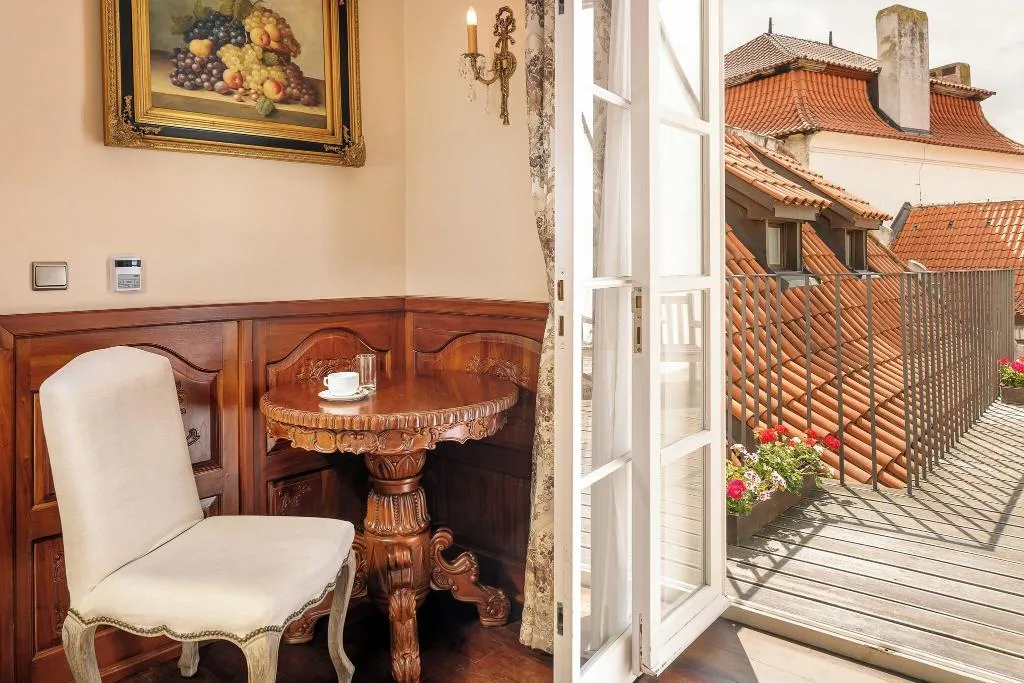 SUITE KING SIZE BED Room, Iron Gate Hotel & Suites Prague by BHG, Prague