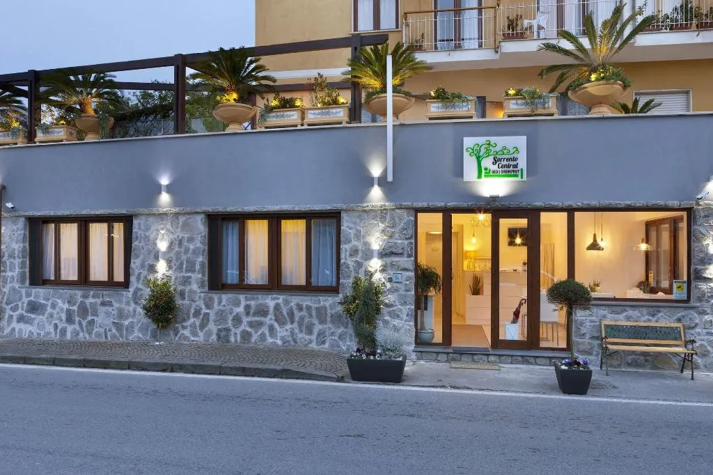 General view, B B Sorrento Central, Naples
