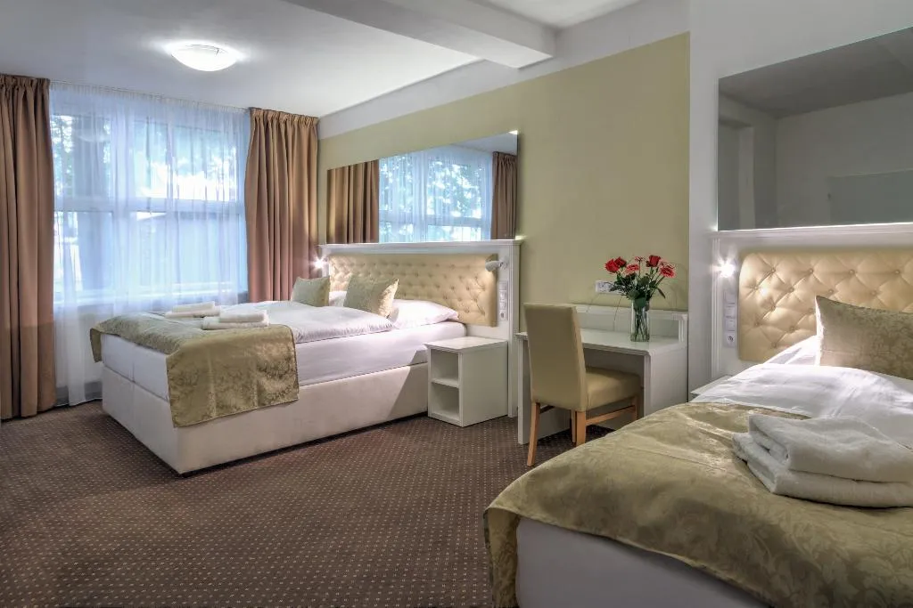 TRIPLE STANDARD Room, Taurus, Prague