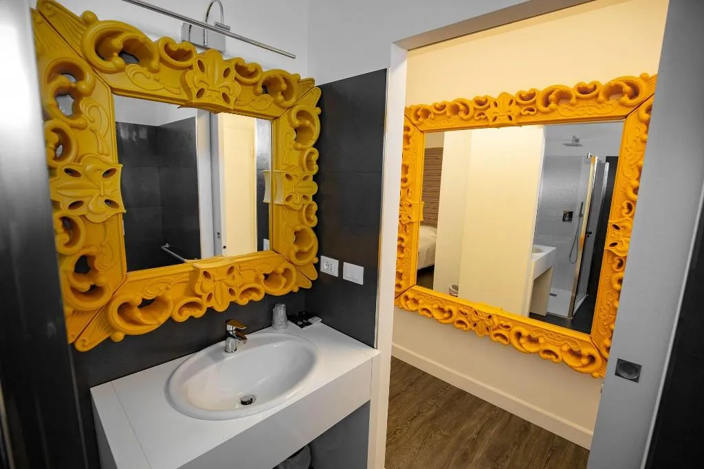 Room, La Compagnia Del Viaggiatore, Rome