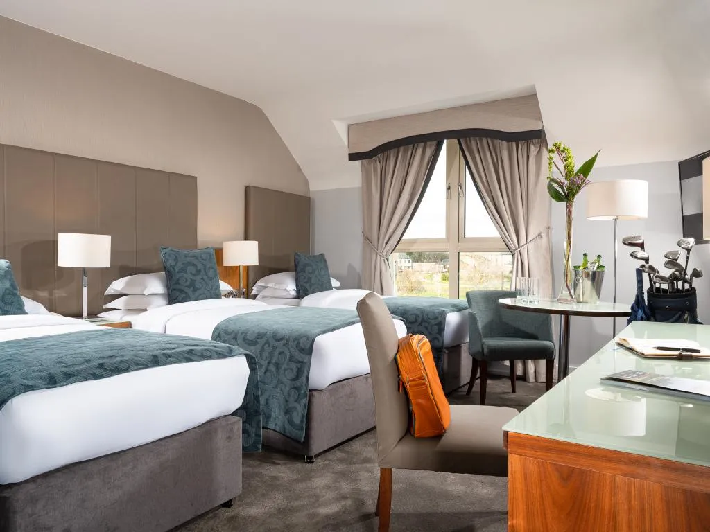 TRIPLE STANDARD Room, Castleknock Hotel and Country Club, Dublin