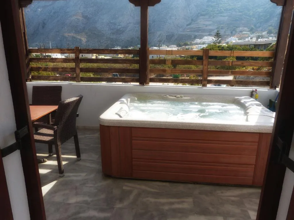 SUITE STANDARD Room, Aparthotel Black Sand, Santorini