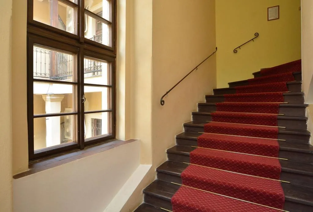 Lobby, Metamorphis, Prague