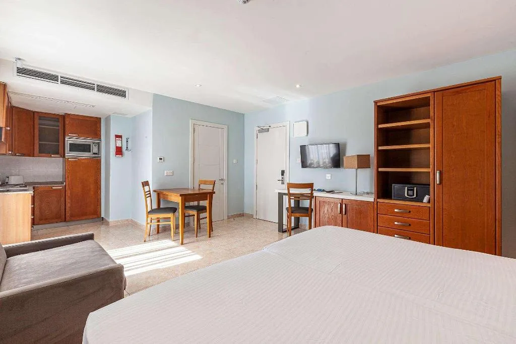 Room, Pergola Hotel & Spa, Malta
