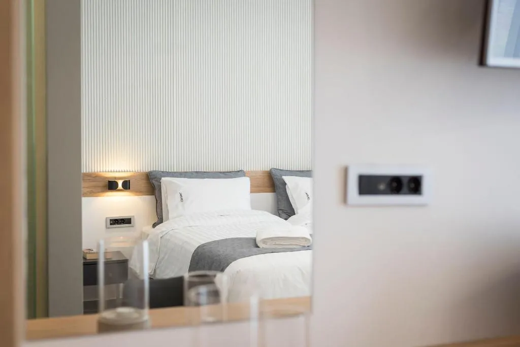 Room, Central City Hotel, Crete