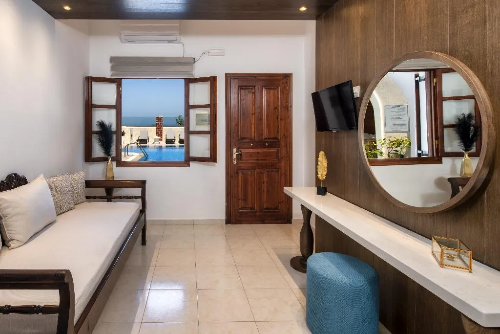FAMILY ROOM STANDARD Room, Astir Thira Hotel, Santorini