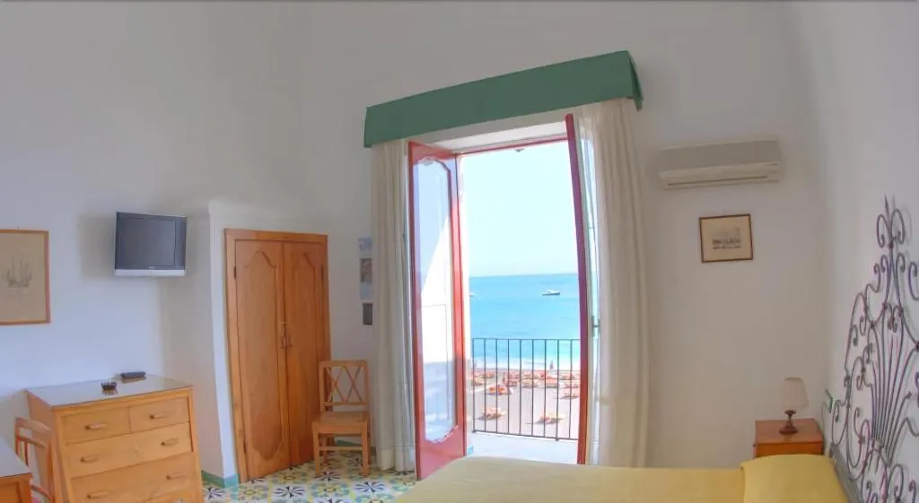 Room, La Caravella Positano, Naples