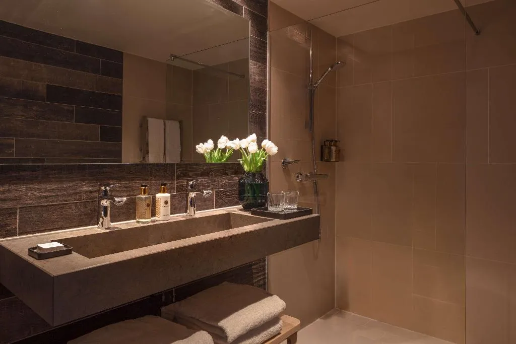 Room, Anantara Grand Hotel Krasnapolsky Amsterdam, Amsterdam