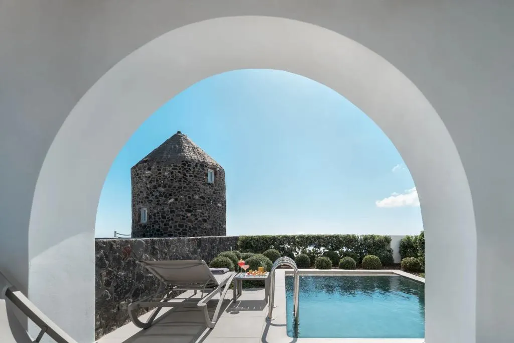 SUITE WITH PRIVATE POOL Room, Aeifos Boutique Hotel, Santorini