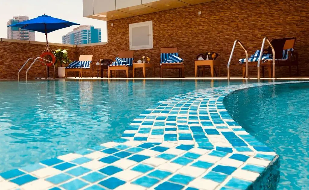 Pool, Al Salam Grand Hotel, Dubai