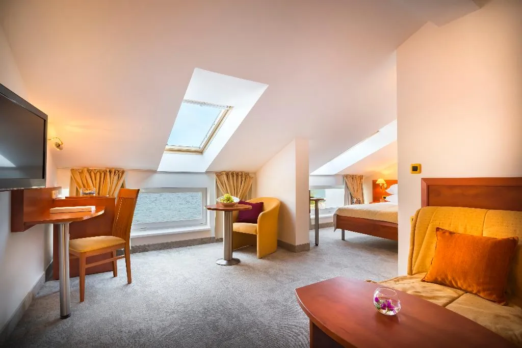 TRIPLE CLASSIC Room, Sunny Baška Residence (ex Zvonimir), Split