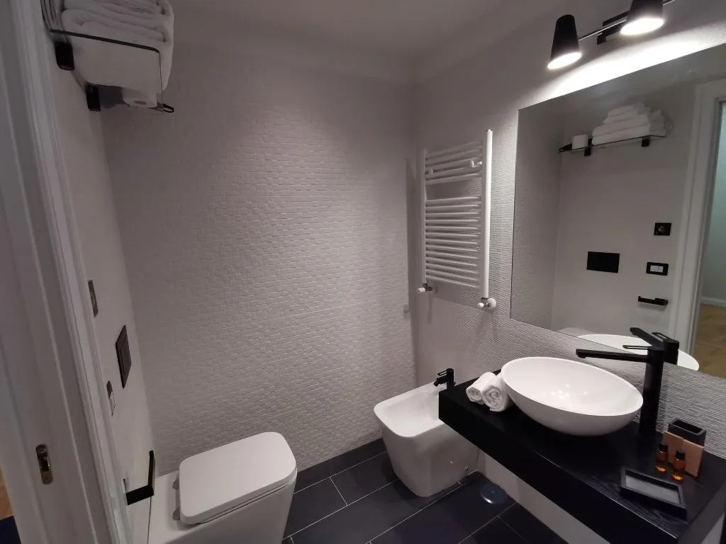 Room, Residenza Borbonica, Naples